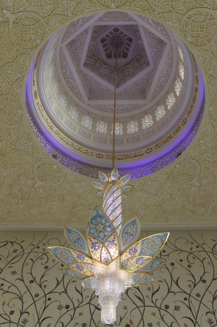 Chandeliers in Grand mosque in Abu Dhabi1