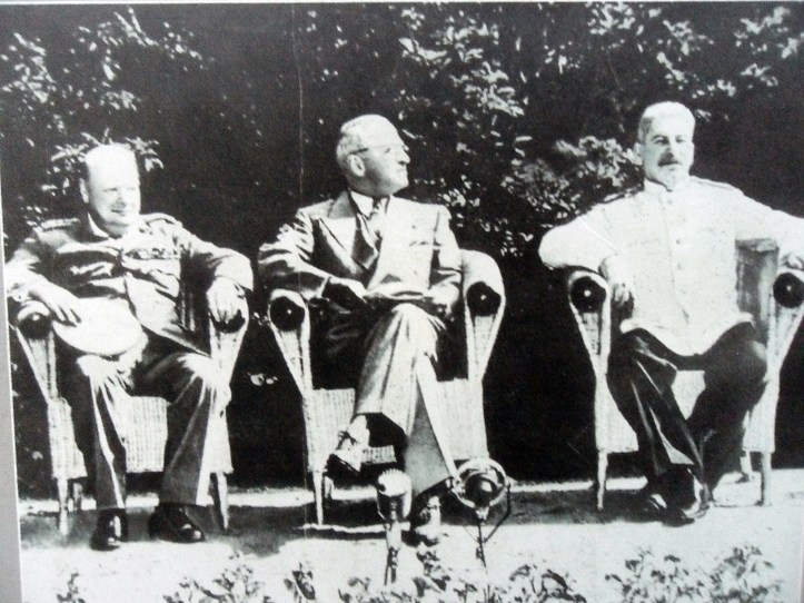 Churchil, Truman and Stalin