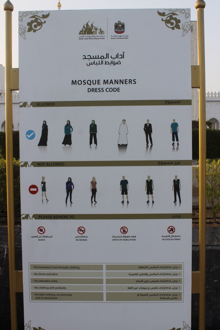 Dress code in Grand mosque in Abu Dhabi
