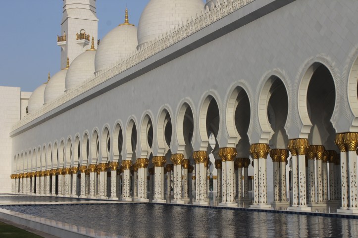 Grand mosque in Abu Dhabi6