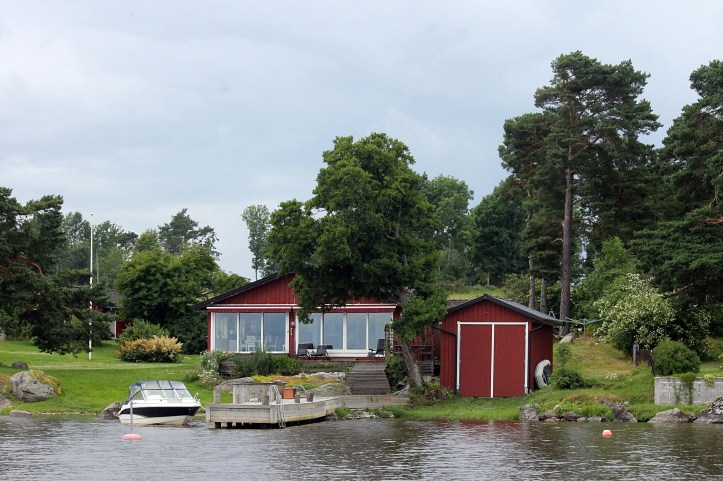 Lunch stop at Lake Ekoln, Uppsala