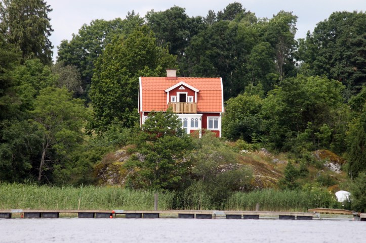 Residences along Lake Ekoln, Uppsala