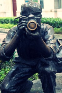 Shamian Island Bronze statue 3